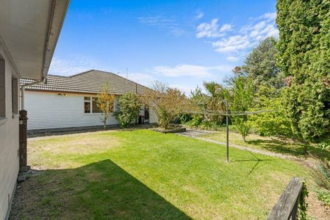 Photo of property in 131 Memorial Avenue, Burnside, Christchurch, 8053
