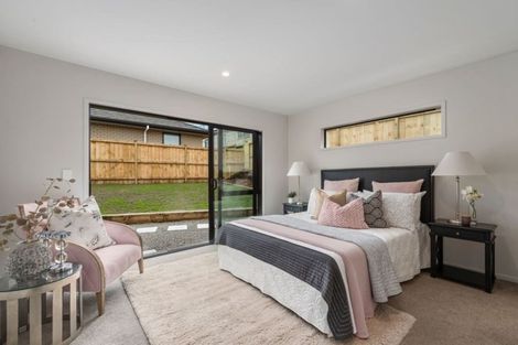 Photo of property in 7 Blatina Drive, Kumeu, 0810