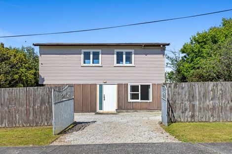 Photo of property in 81 Tiri Road, Tindalls Beach, Whangaparaoa, 0930