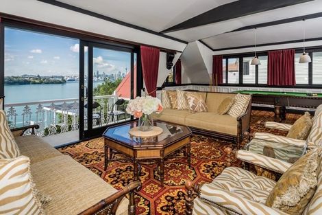 Photo of property in 15 Norwood Road, Bayswater, Auckland, 0622