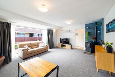 Photo of property in 4 Karnak Crescent, Russley, Christchurch, 8042