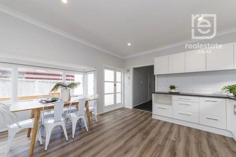 Photo of property in 42 Alfred Street, Roslyn, Palmerston North, 4414