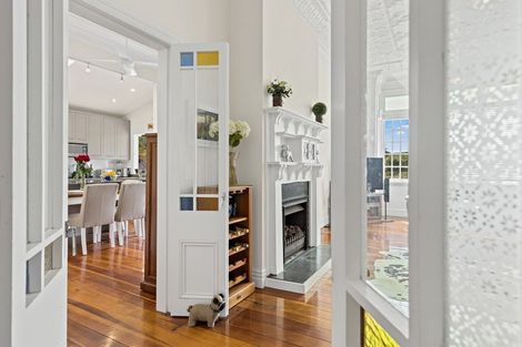 Photo of property in 52 Omaha Flats Road, Tawharanui Peninsula, Warkworth, 0986