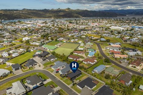 Photo of property in 15 Palm Drive, Whitianga, 3510