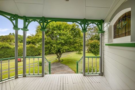 Photo of property in 18 Mills Street, Eltham, 4322