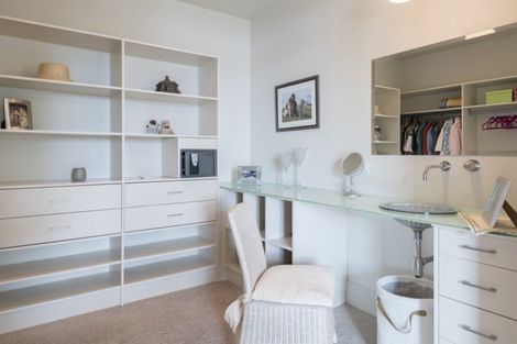 Photo of property in 22 Sanctuary Point, Sunnyhills, Auckland, 2010