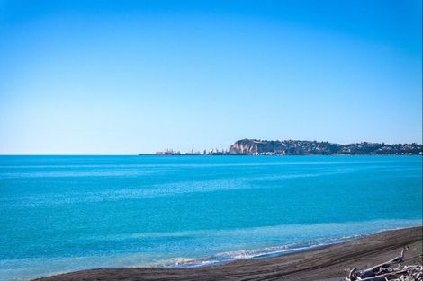 Photo of property in 15 Mer Place, Bay View, Napier, 4104