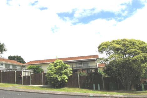 Photo of property in 1/100 Lynn Road, Bayview, Auckland, 0629