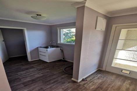 Photo of property in 14 Holloway Street, Waikiwi, Invercargill, 9810