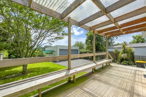 Photo of property in 15 Orchard East Road, Ngatea, 3503