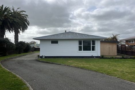 Photo of property in 1 Highfield Place, Levin, 5510