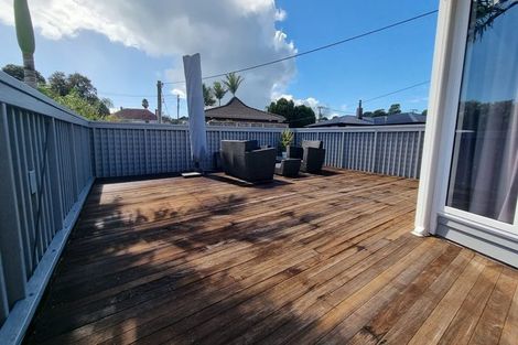 Photo of property in 1/7 Opua Street, Belmont, Auckland, 0622