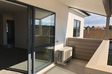 Photo of property in 80c Shakespeare Road, Waltham, Christchurch, 8023