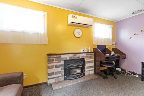 Photo of property in 87 Highbury Avenue, Highbury, Palmerston North, 4412