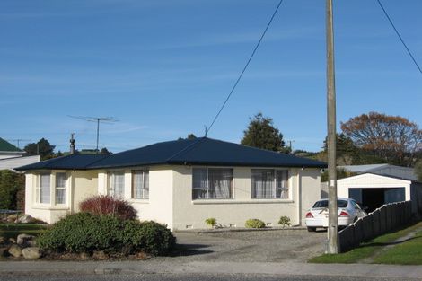 Photo of property in 19 Waverley Street, East Gore, Gore, 9710