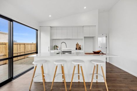 Photo of property in 18 One Haruru Street, Cambridge, 3493