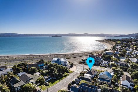 Photo of property in 1 Pukatea Street, Eastbourne, Lower Hutt, 5013