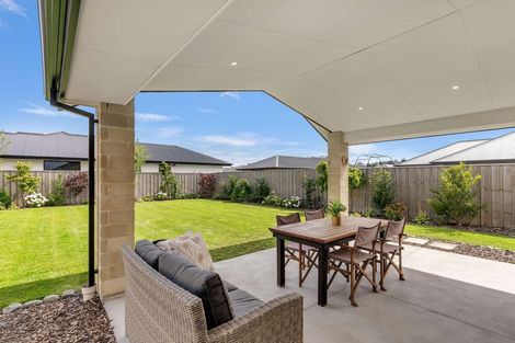 Photo of property in 117 Shillingford Boulevard, Rolleston, 7615