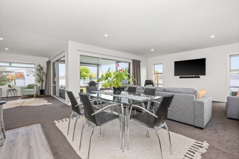 Photo of property in 1 Benmore Place, Poraiti, Napier, 4112
