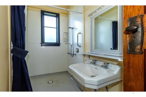 Photo of property in 165 High Street, Waimate, 7924