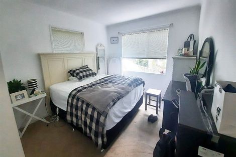 Photo of property in 9 Bryers Place, Bayview, Auckland, 0629