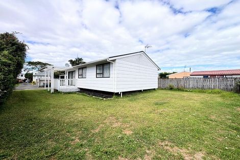 Photo of property in 2/19 Martin Road, Manurewa, Auckland, 2102