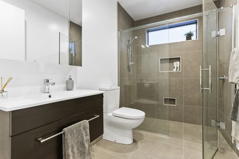 Photo of property in 6 Tuangi Street, Long Bay, Auckland, 0630