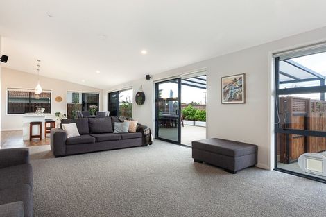 Photo of property in 1320b Papamoa Beach Road, Papamoa Beach, Papamoa, 3118