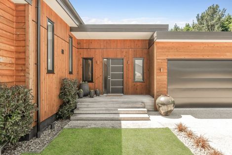 Photo of property in 20 Edgewood Place, Wanaka, 9305