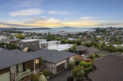 Photo of property in 2/28 Mark Edward Drive, Half Moon Bay, Auckland, 2012