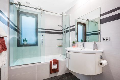 Photo of property in 7a Sunset Parade, Plimmerton, Porirua, 5026