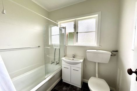 Photo of property in 18 Wallace Crescent, Glenholme, Rotorua, 3010