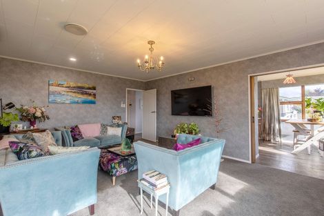 Photo of property in 8 Holdsworth Avenue, Milson, Palmerston North, 4414