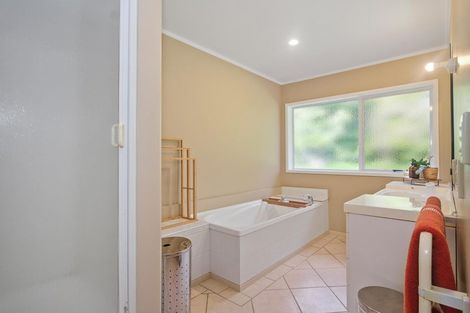 Photo of property in 112a Mcrobbie Road, Kingseat, Papakura, 2580