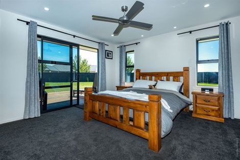 Photo of property in 62 Kingsdowne Drive, West Melton, 7618