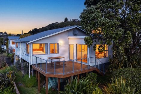 Photo of property in 61 Bayview Road, Paremata, Porirua, 5024