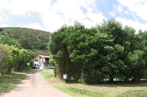 Photo of property in 7 Erua Road, Ostend, Waiheke Island, 1081