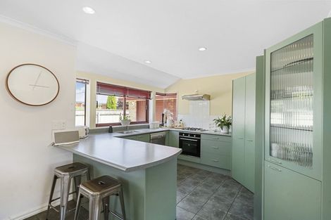 Photo of property in 49 College Drive, Paraparaumu, 5032