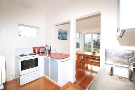 Photo of property in 2/54 Aramoana Avenue, Devonport, Auckland, 0624