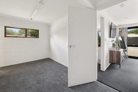 Photo of property in 53 Mountain Road, Western Heights, Rotorua, 3015