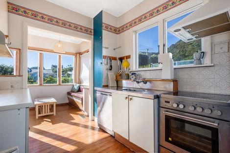 Photo of property in 1 Pukatea Street, Eastbourne, Lower Hutt, 5013