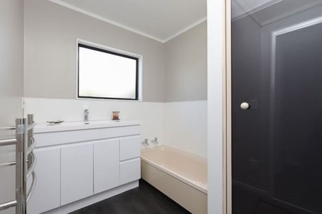 Photo of property in 56 Raymond Street, Fairview Downs, Hamilton, 3214