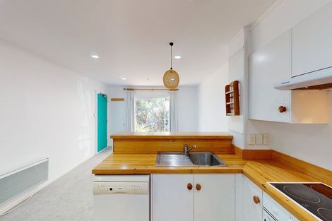 Photo of property in 19/3 Kelvin Grove, Te Aro, Wellington, 6011