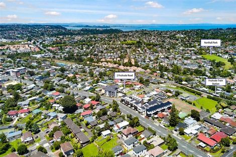 Photo of property in 2 Fruitvale Road, New Lynn, Auckland, 0600