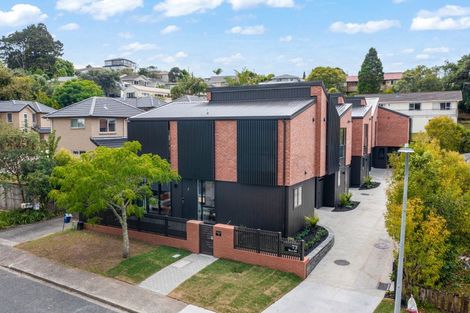 Photo of property in 73d Salamanca Road, Sunnynook, Auckland, 0620