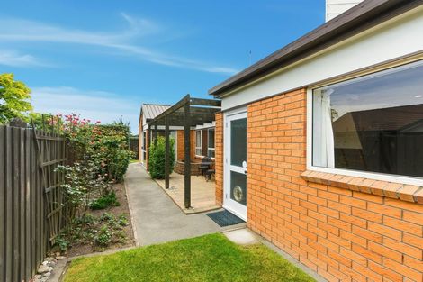 Photo of property in 2/60 Lancewood Drive, Halswell, Christchurch, 8025