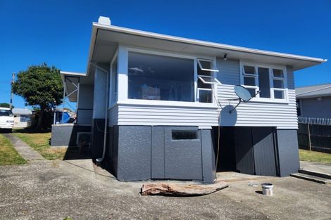 Photo of property in 13 Adventure Street, Marfell, New Plymouth, 4310