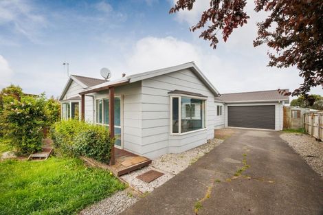 Photo of property in 101 Hillcrest Drive, Kelvin Grove, Palmerston North, 4414