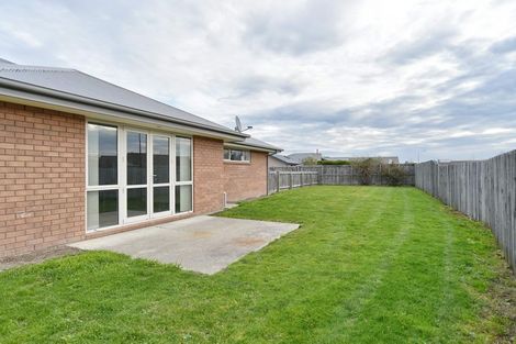 Photo of property in 18 Maple Place, Rangiora, 7400