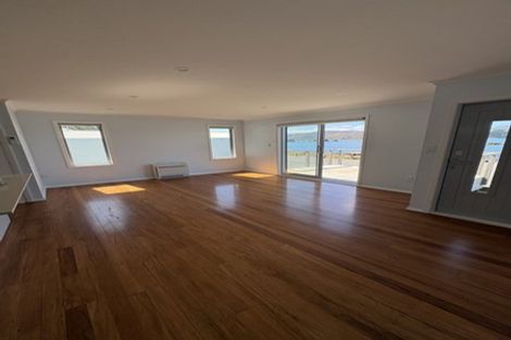 Photo of property in 63 Breaker Bay Road, Breaker Bay, Wellington, 6022